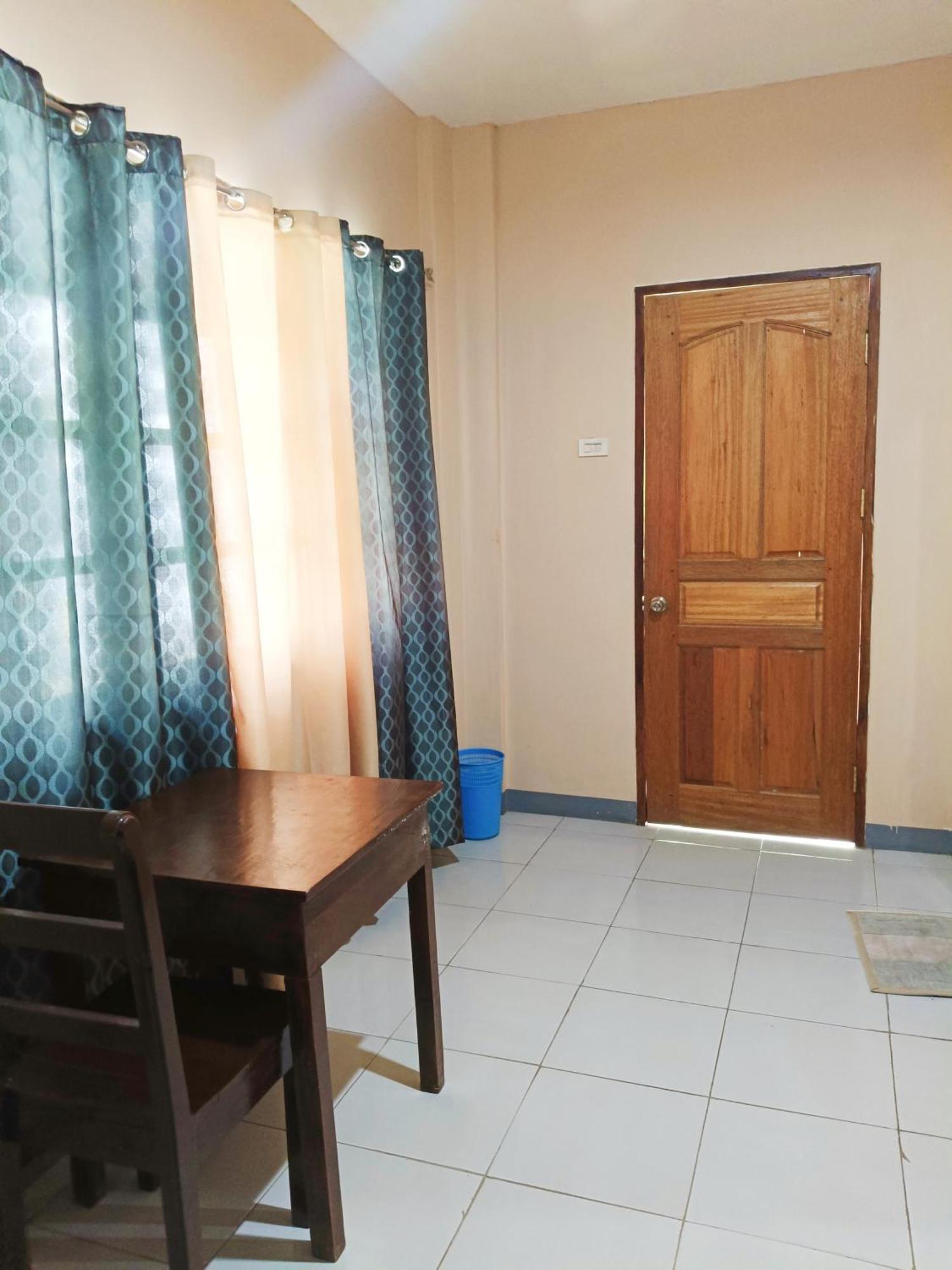 James Homestay Siquijor Rum bild