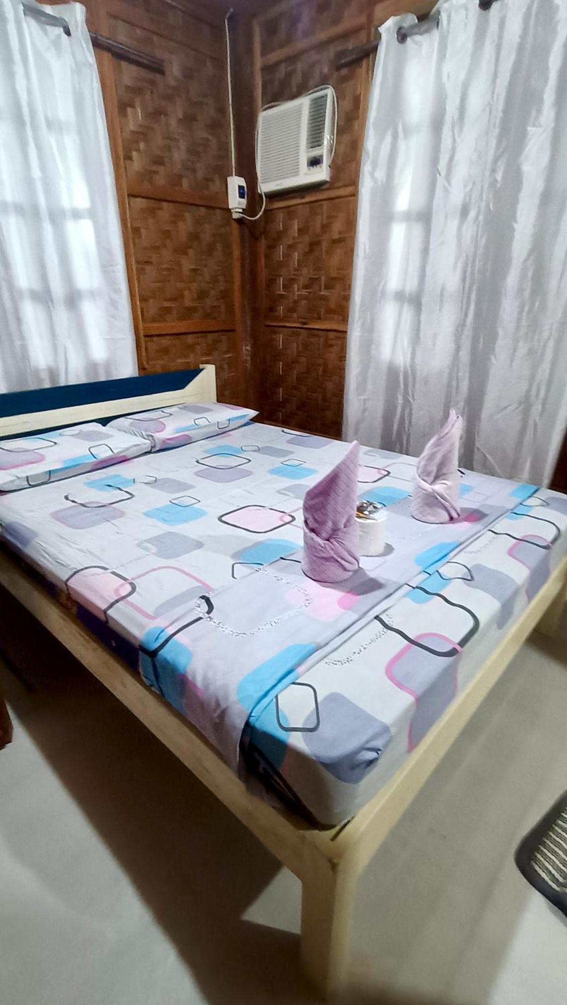 James Homestay Siquijor Exteriör bild