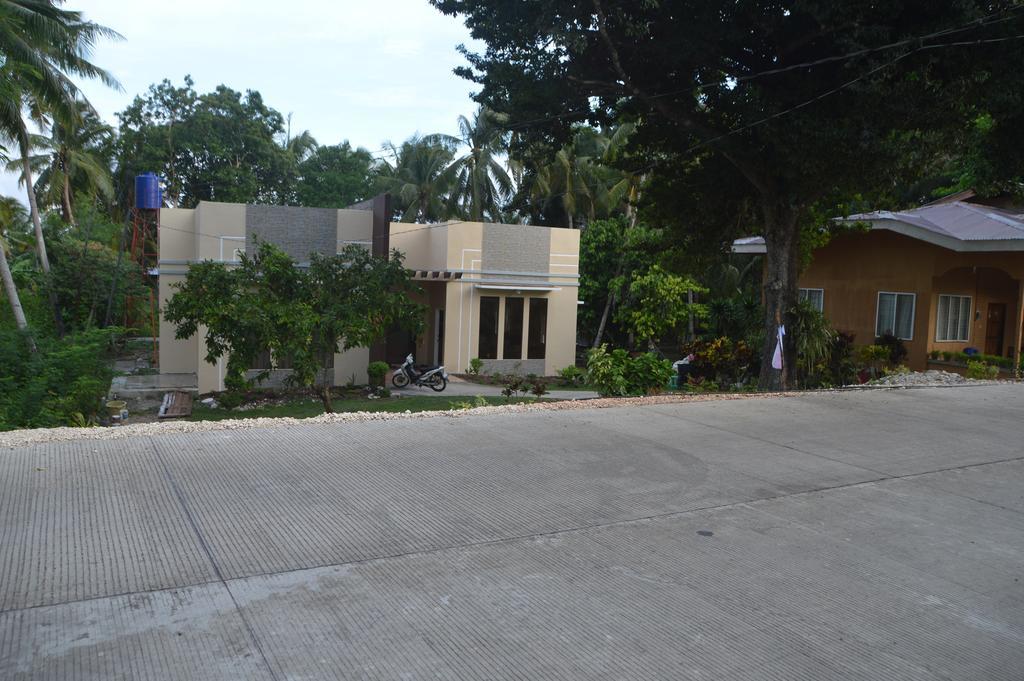 James Homestay Siquijor Exteriör bild